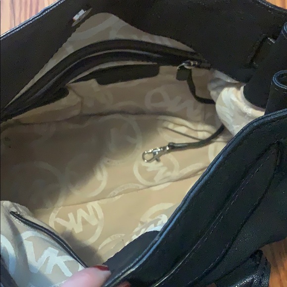 michael kors large hamilton black soft leather - Picture 2 of 3